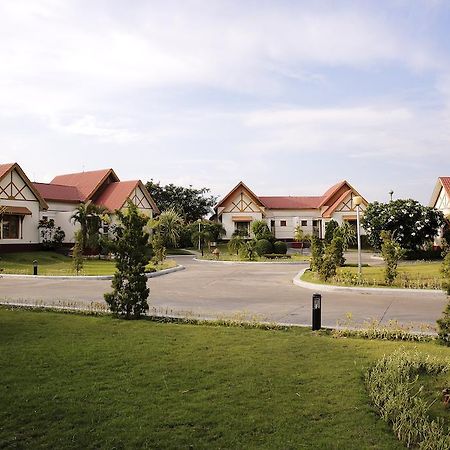 Myat Taw Win Hotel Naypyidaw Номер фото