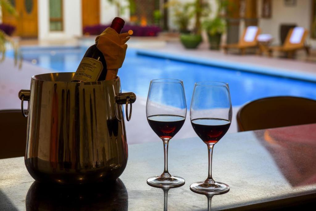 Myat Taw Win Hotel Naypyidaw Экстерьер фото