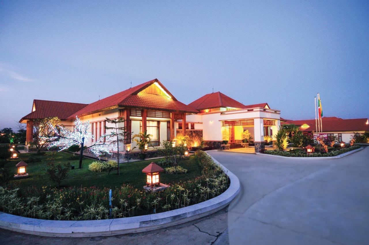 Myat Taw Win Hotel Naypyidaw Экстерьер фото