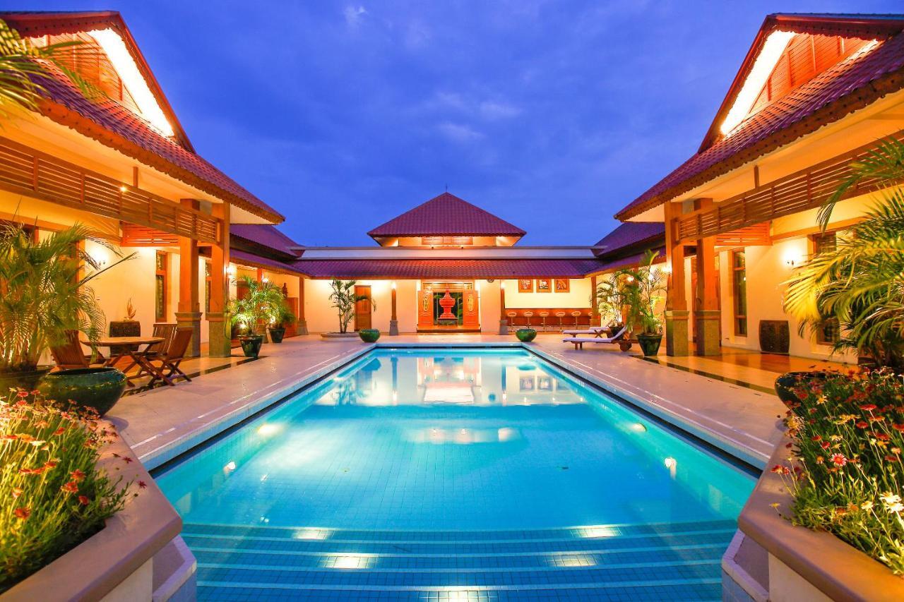 Myat Taw Win Hotel Naypyidaw Экстерьер фото